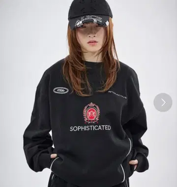SOPHISTICATED 로고 맨투맨 블랙