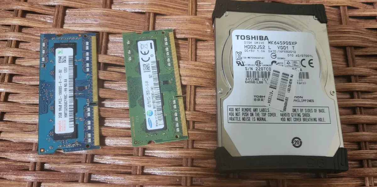 PC 부품 노트북 하드디스크640GB 삼성램 4+하이닉스2g