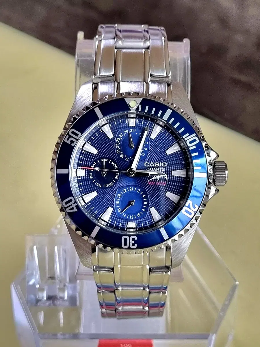 커스텀 빈티지 극미품 CASIO MDV-300D 청새치 흑새치 백새치 밀리터리 군사워치 다이버 카시오시계