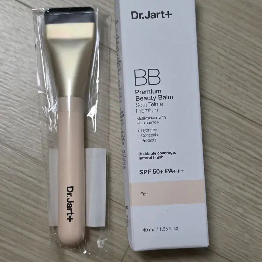 새상품 닥터자르트 비비 프리미엄 뷰티밤 페어 SPF50+ 브러쉬 같이드림