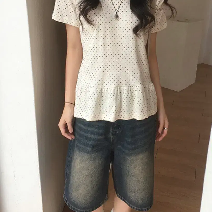 도트 프릴 레이어드 티셔츠