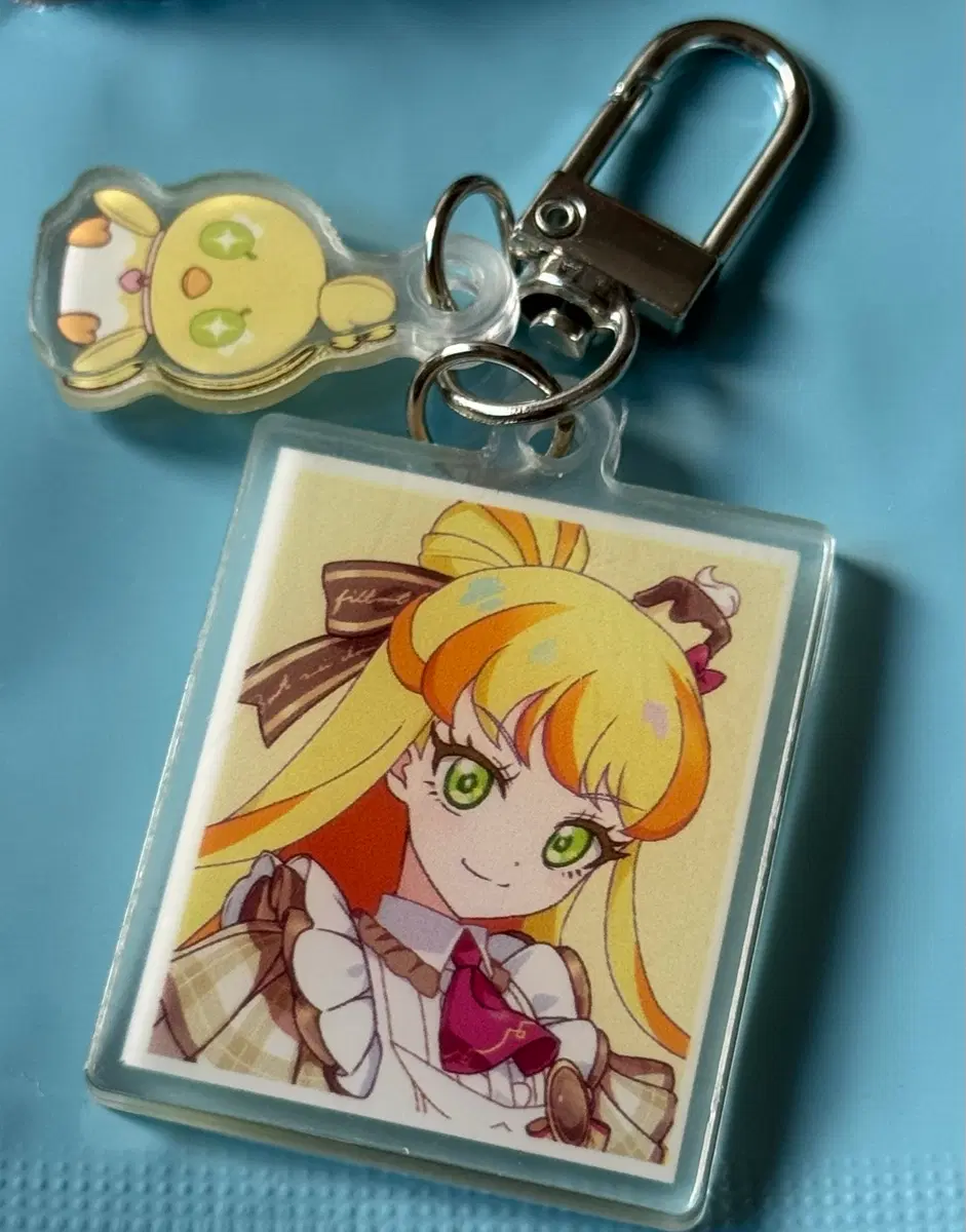 아이프리 모애쿠 아크릴 증명사진 키링 쥬리아