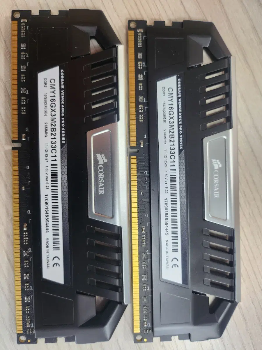 커세어 벤젠스 프로 DDR3 32GB 2133MHz RAM