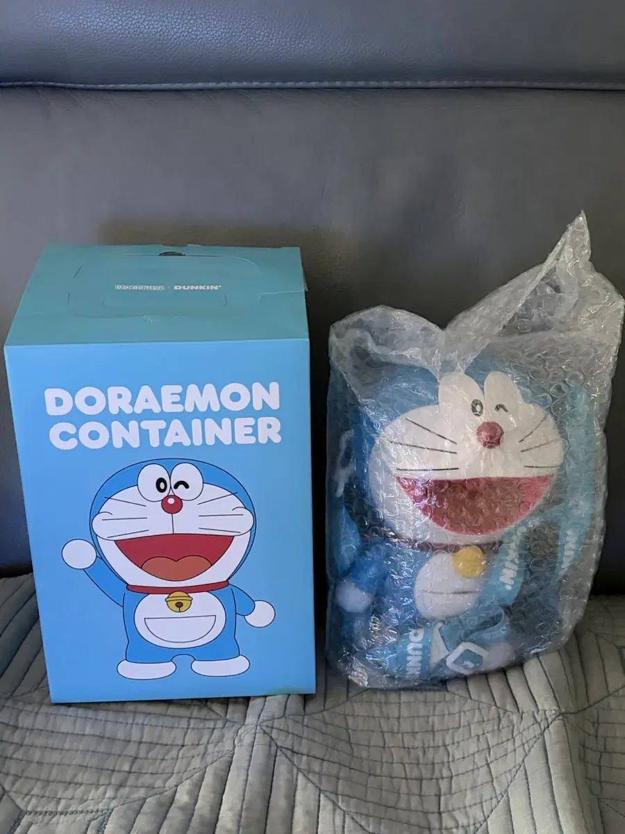 도라에몽 컨테이너
