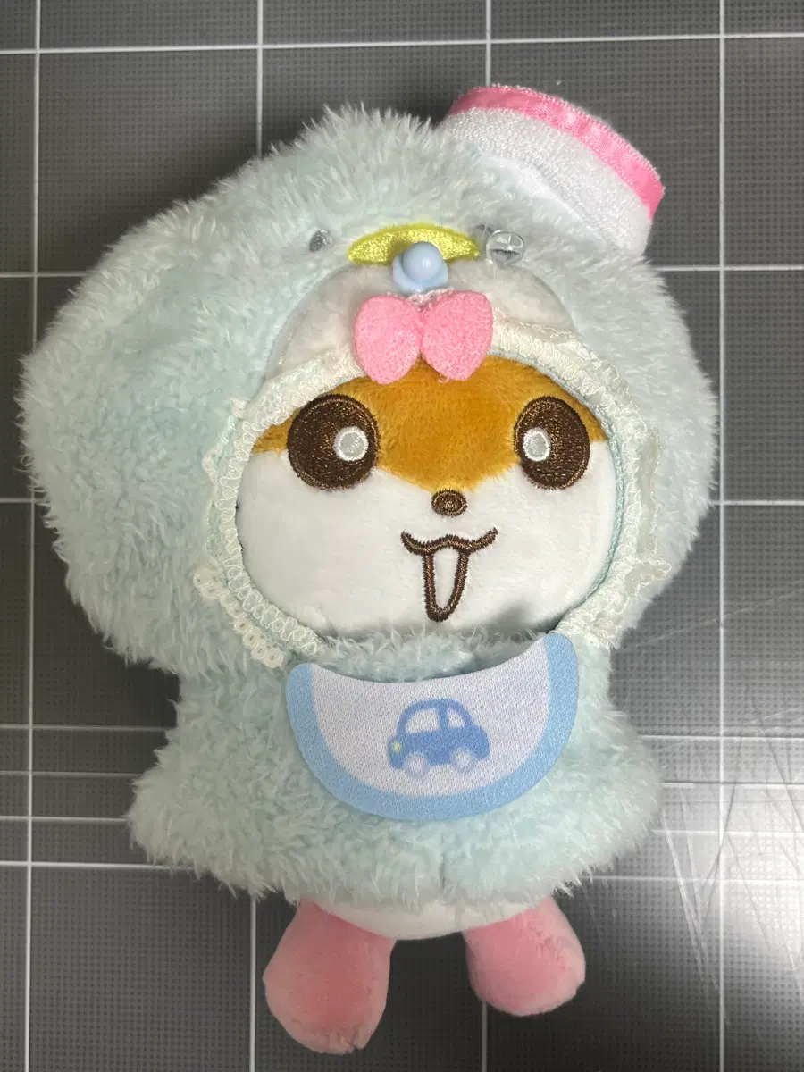 코로코로 쿠리링, 산리오 턱시도샘 망토