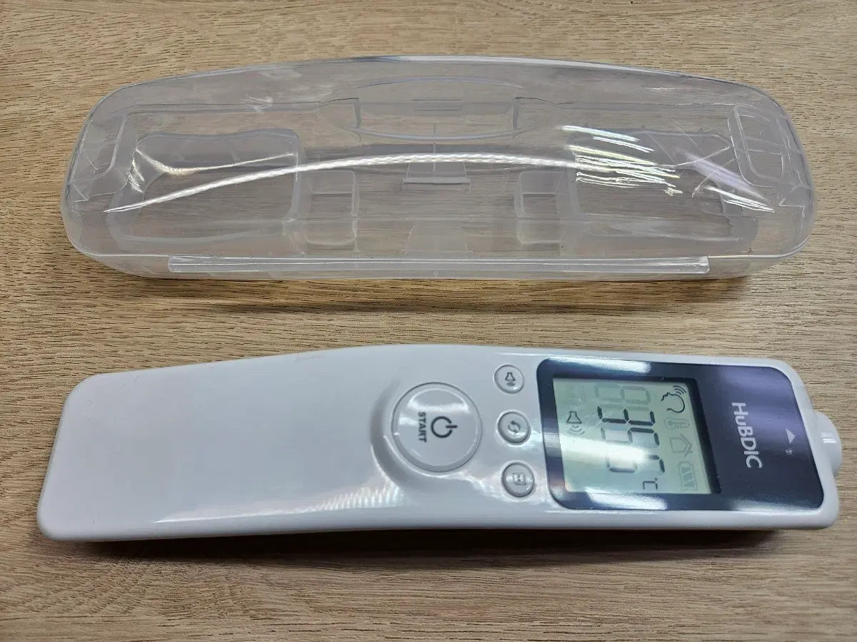 휴비딕 비접촉 적외선 체온계 HFS-1000