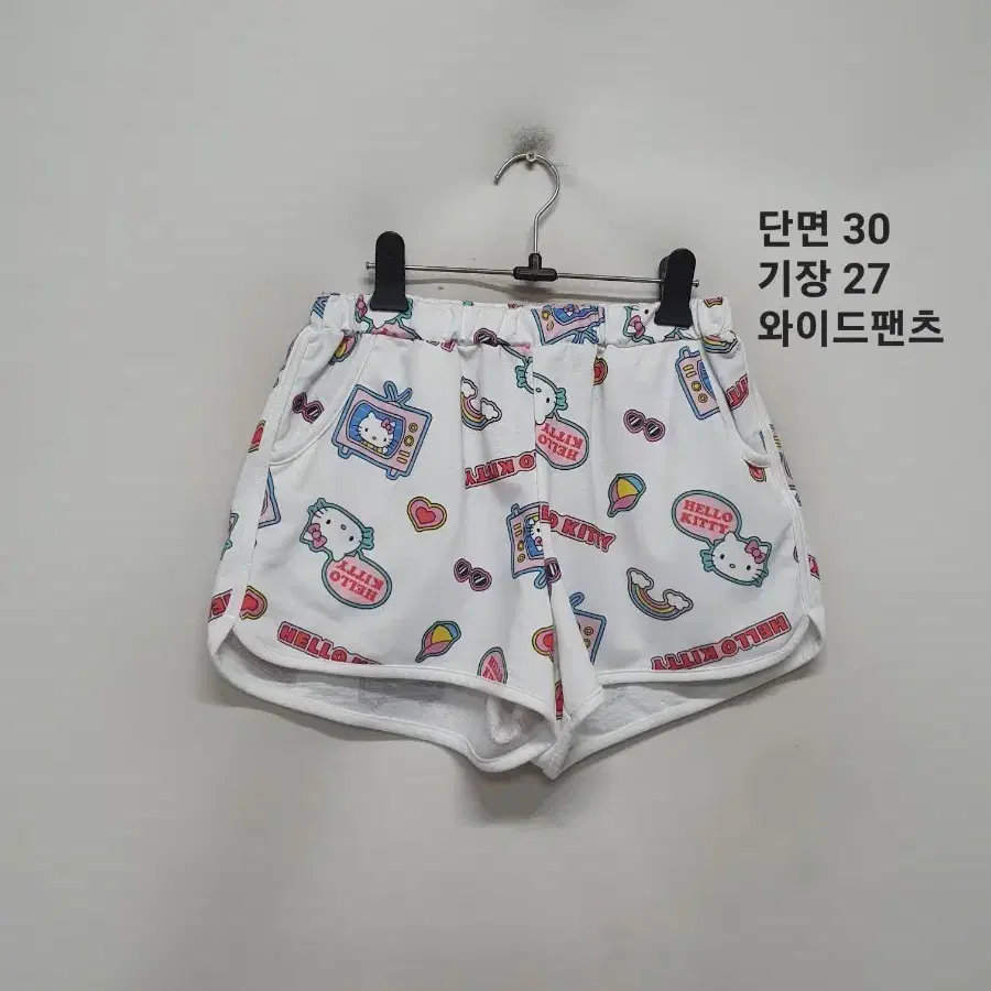 산리오 헬로키티 반바지