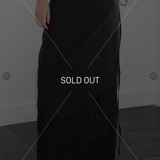hwi poppy skirt black m사이즈
