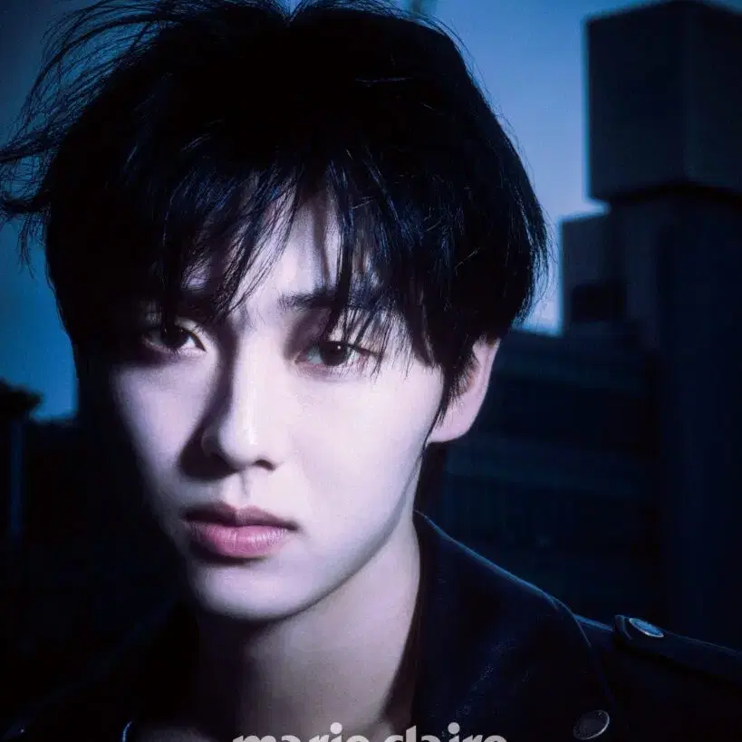 (마지막한권)<맨 끝줄 소년>이 강,<약한 영웅>수호 최현욱님의 화보와 인터뷰가 실린 마리끌레르 잡지양도