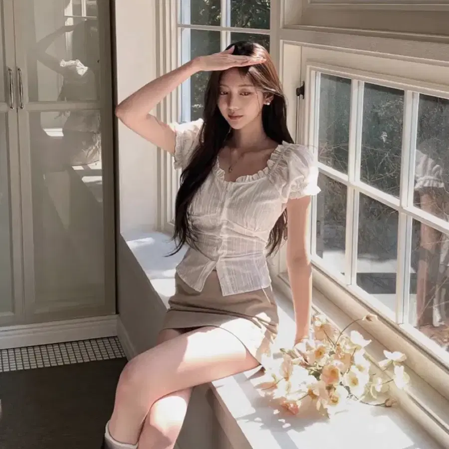 하이클래식 오프숄더 허리끈 반팔 블라우스 아이보리