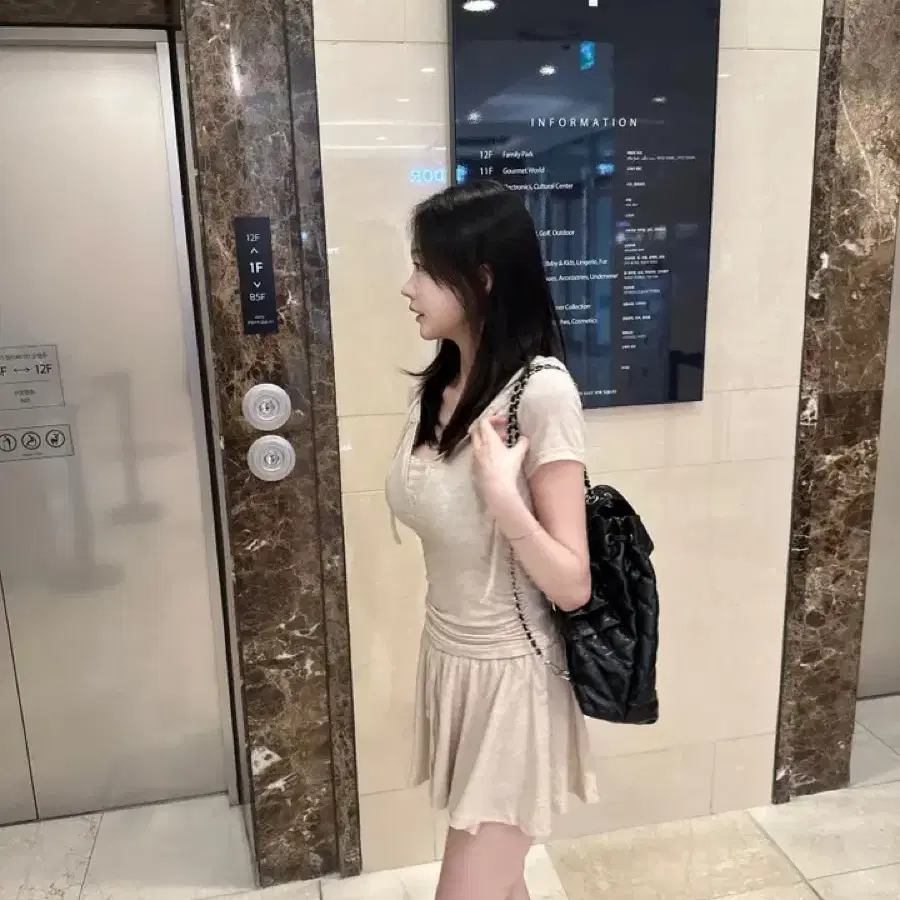 [새상품]후드 반팔 티셔츠 밴딩 플레어 치마바지 스커트 숏팬츠 투피스 세트 수입의류
