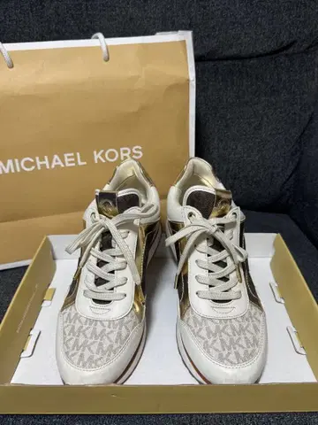 MICHAEL KORS 스니커즈 MK 로고 화이트 골드
