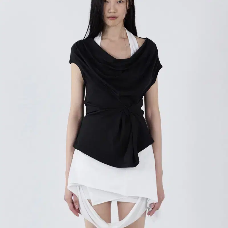 세릭 Button Round Sleeveless