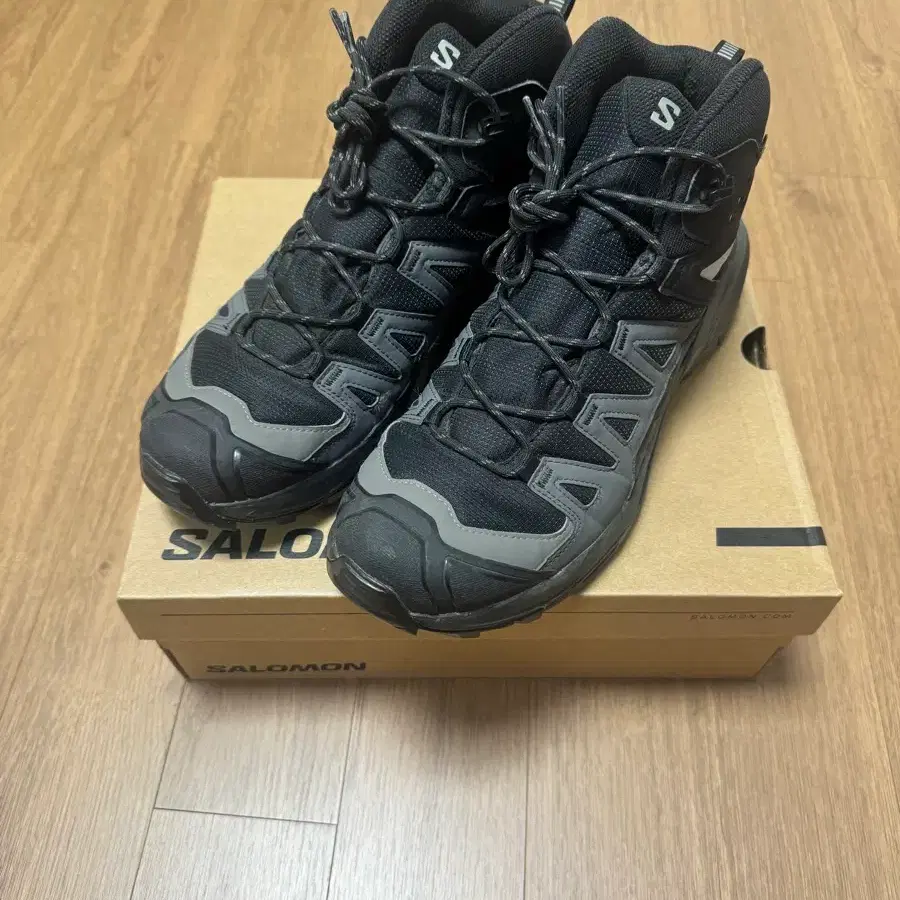 [275] 살로몬 X ULTRA 360 MID GTX
