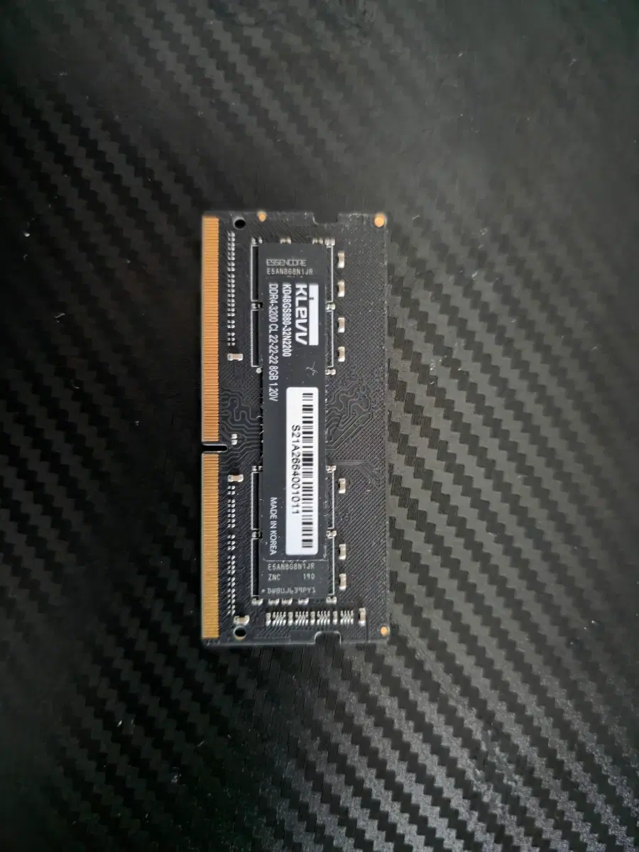 KLEVV DDR4 8GB 3200MHz 램
