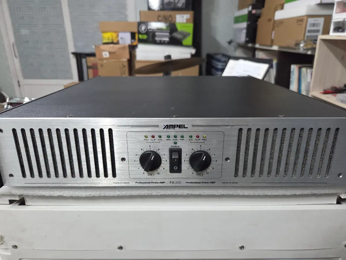 파워앰프 Ampel FX300