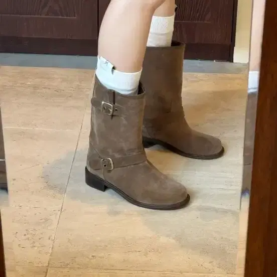 호와스 부츠 Turf Mid Boots Deep cocoa