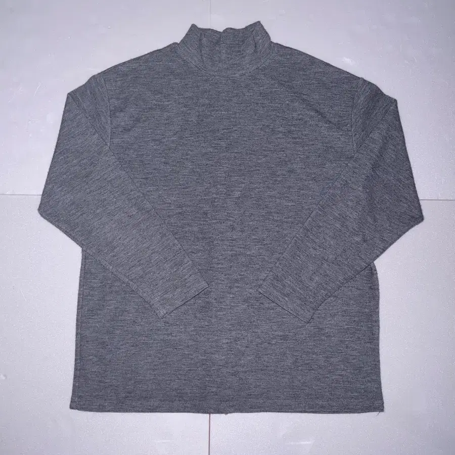 Gray Turtleneck Top m (1)
