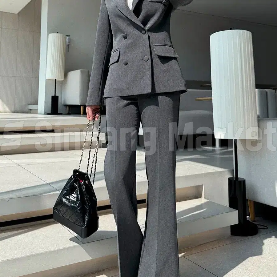 [빠른발송] 머니 르메 세트 국내 자켓 카라넥 슬랙스 부츠컷 슬림 스판