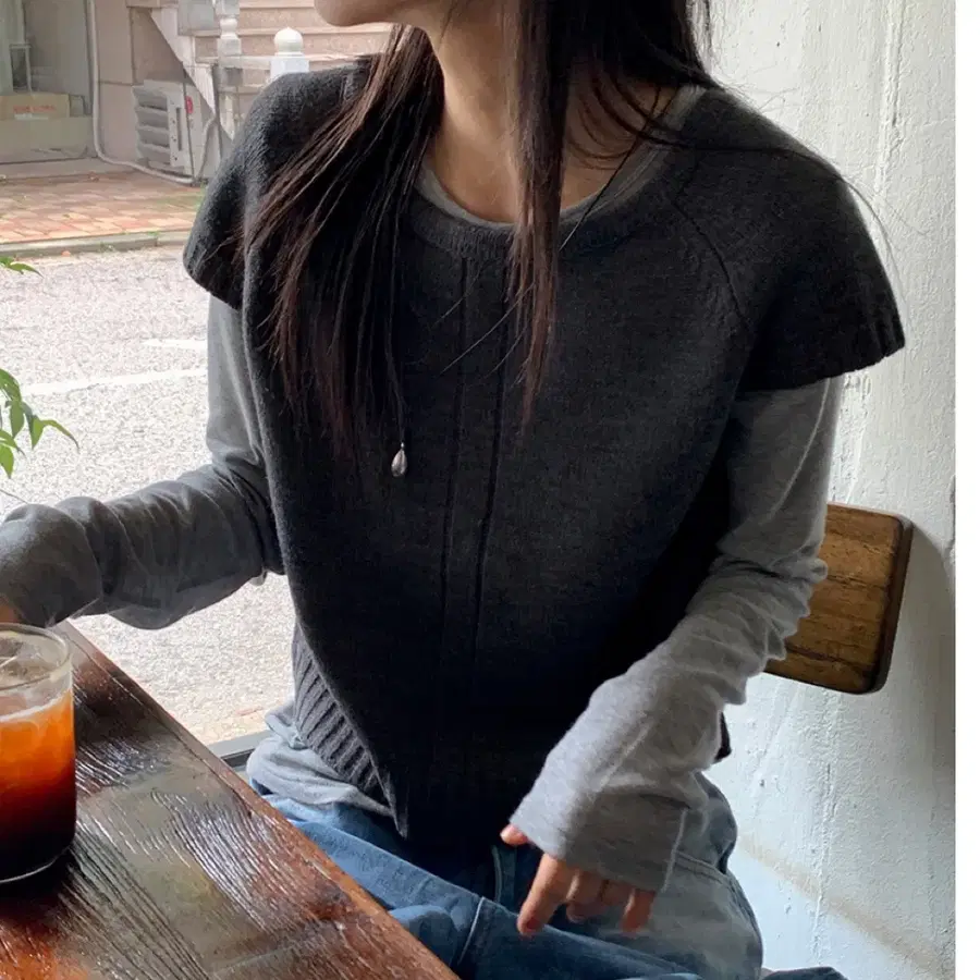 지그재그 에이블리 데일리쥬 반팔 니트