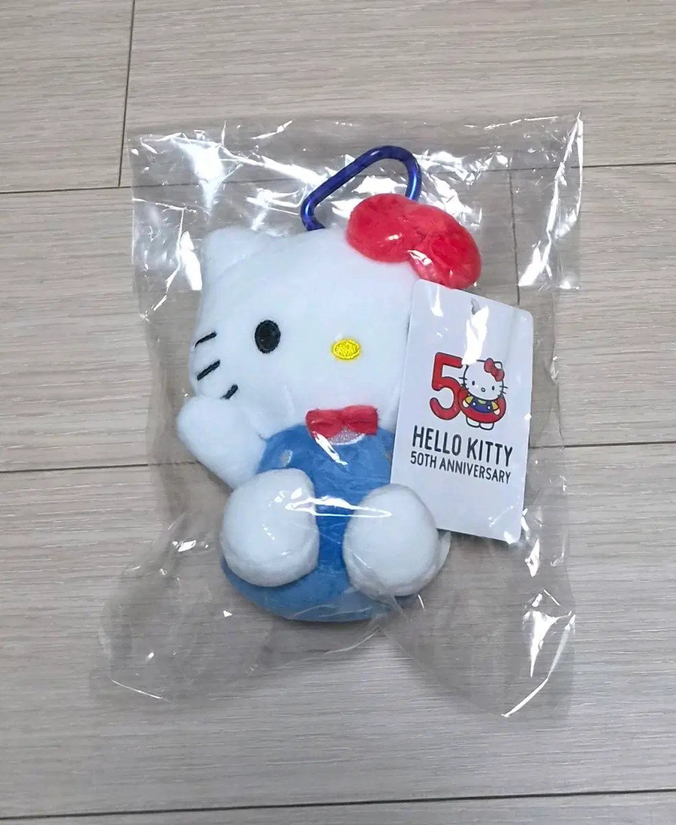 산리오 헬로키티 50주년기념 인형 키링