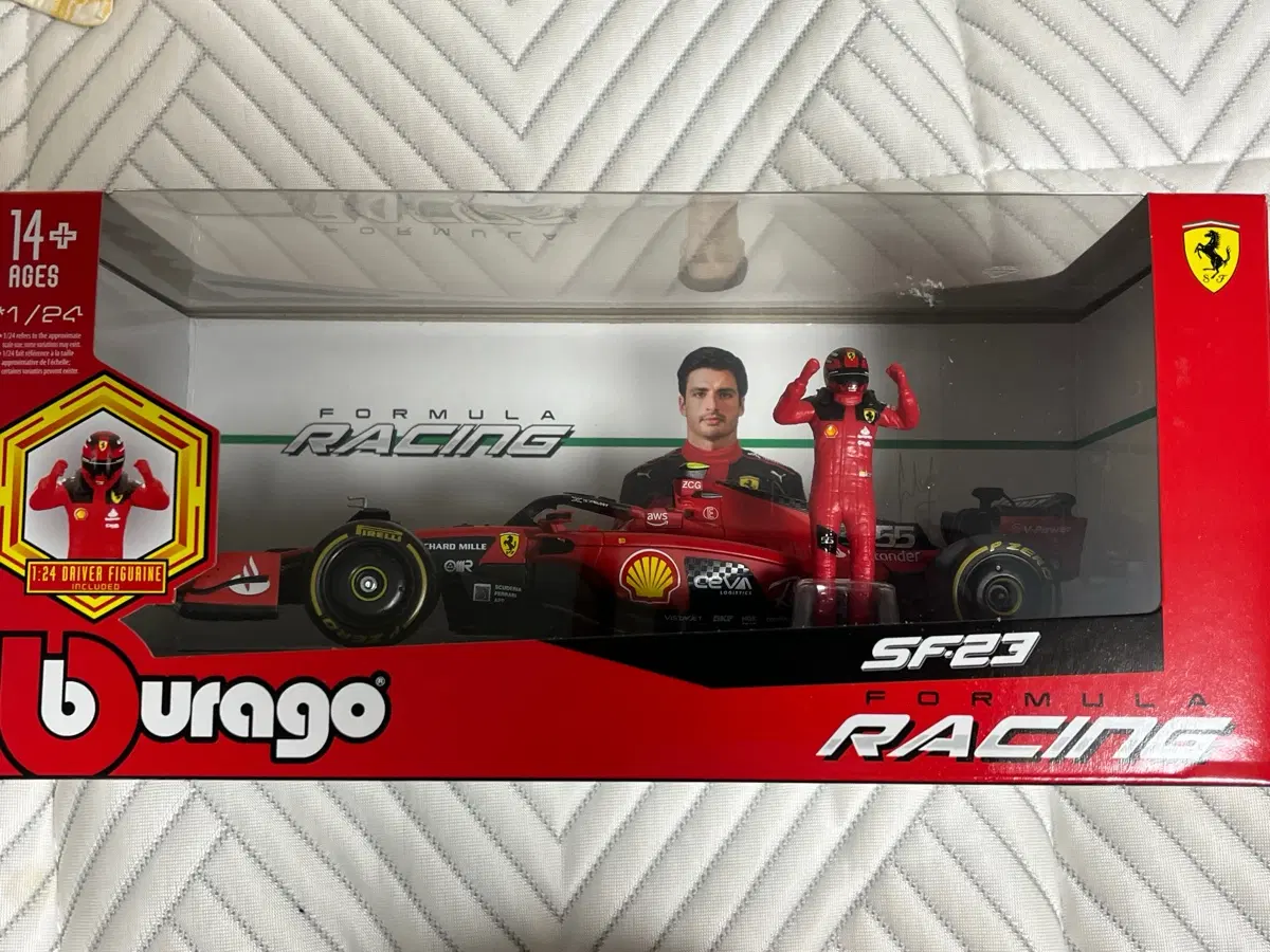F1 페라리 SF23 사인츠 피규어