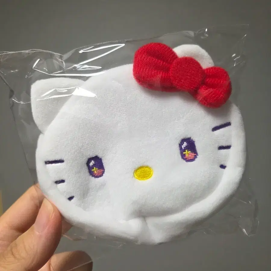 에스네이쳐 세럼 올리브영 헬로키티 파우치