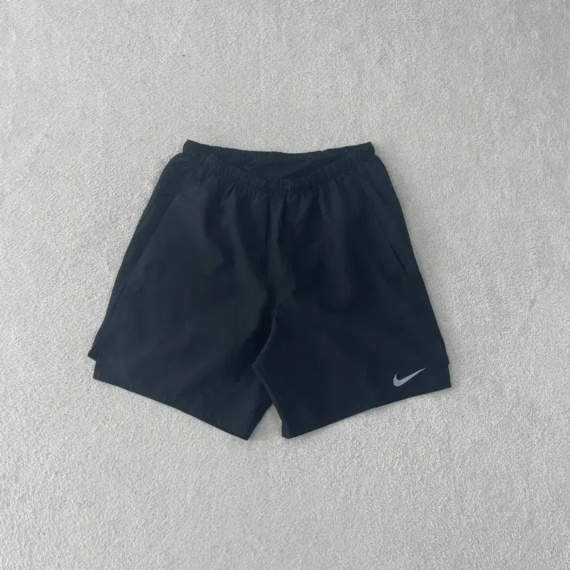 M 나이키 러닝 드라이핏 반바지