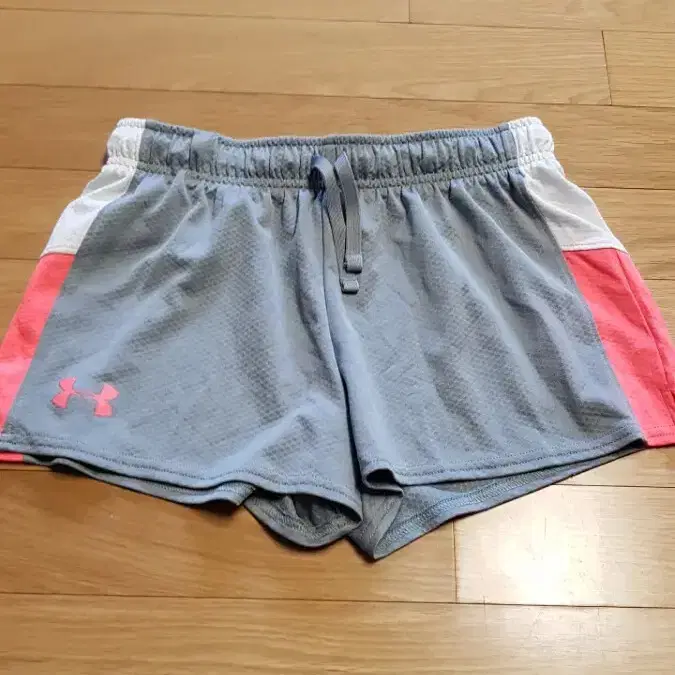 언더아머 키즈 반바지