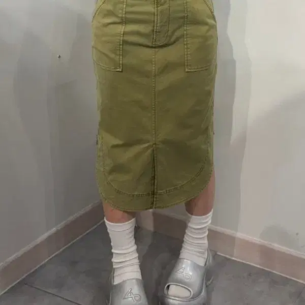 GAP 갭 에이라인 빈티지 미디 스커트 올리브