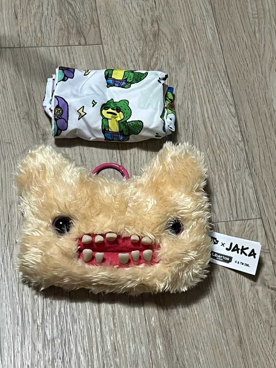 미사용 Fuggler X JAKA 퍼글러 인형 키링 에코백