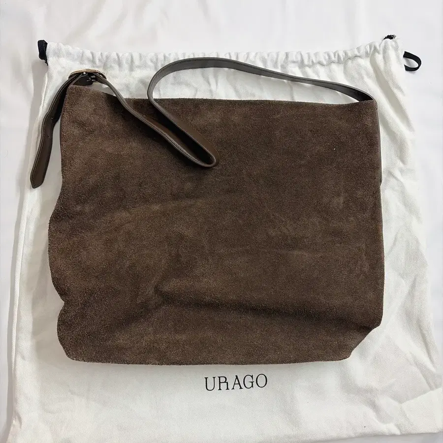 유라고(URAGO) Suede hobo bag