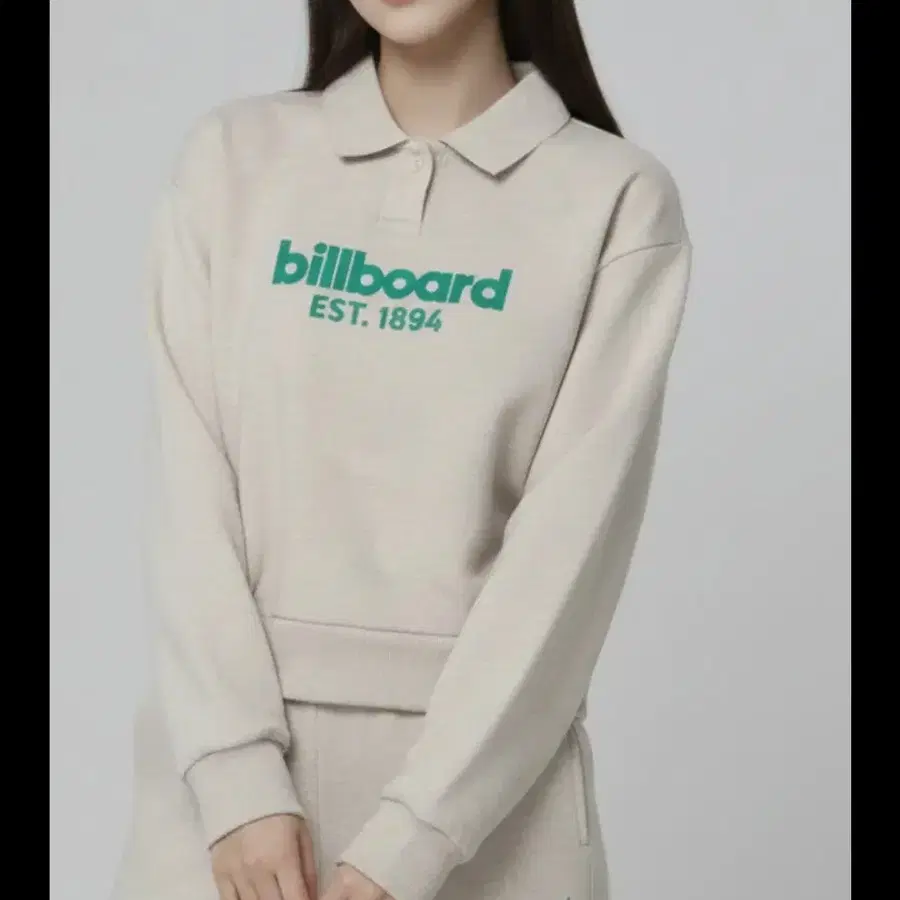 (여성) 빌보드 프린팅 피케 카라 긴팔 티셔츠 맨투맨 화이트 (M)