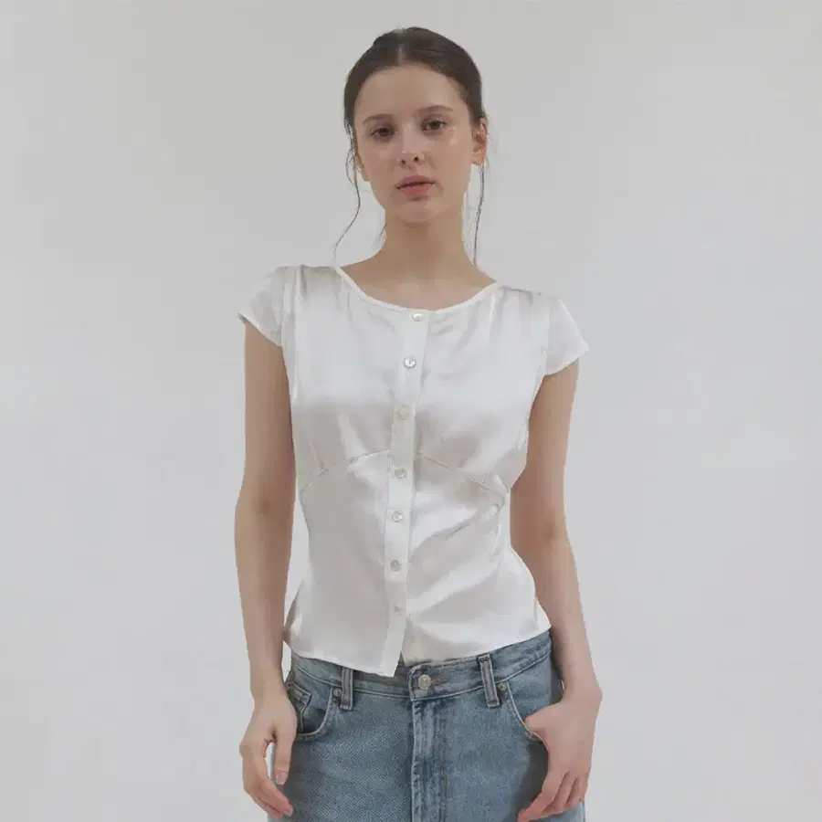 ํค๋๋จผํธ soft gleam blouse (white)