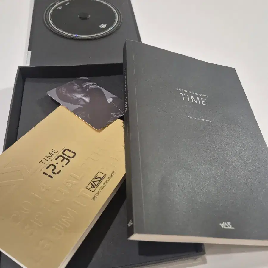 비스트 스페셜 미니7집 앨범 time 12:30