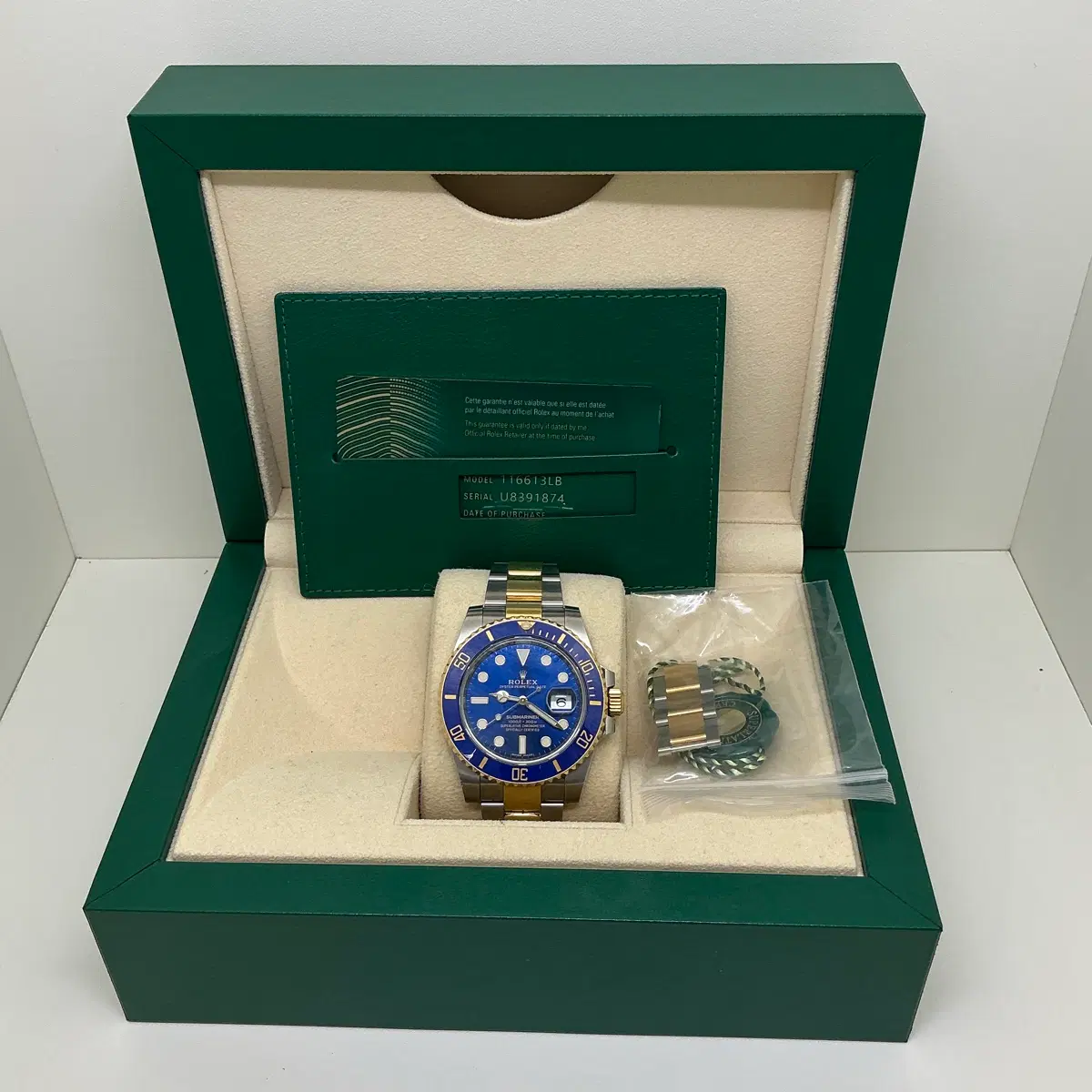 서브마리너 데이트 오이스터, 41mm, 오이스터스틸과 옐로우 골드 레퍼런스