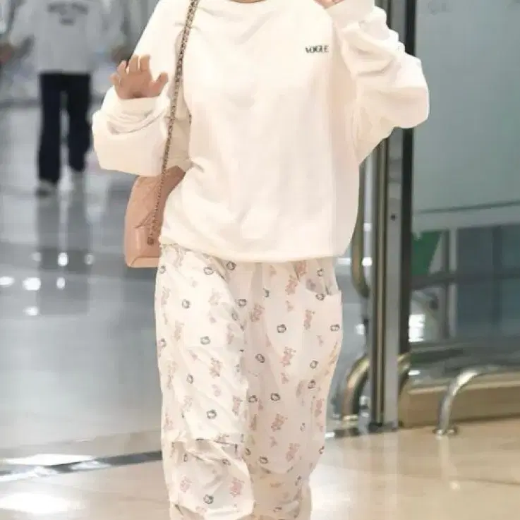 오픈 와이와이 헬로키티 바지
