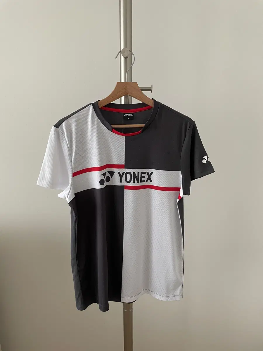 요넥스(YONEX) 반팔 기능성 티셔츠