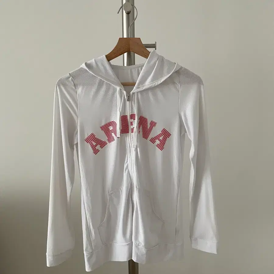 아레나(arena) 후드집업