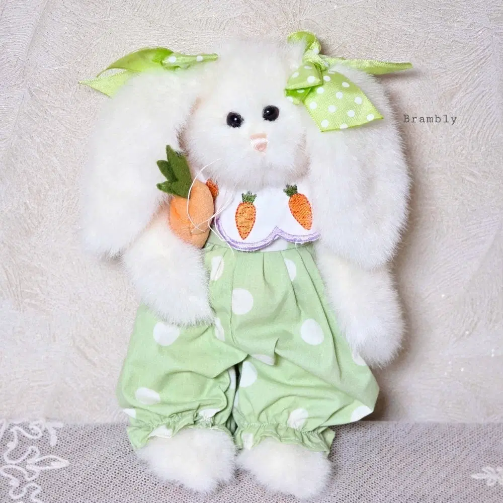 Bearington Collection 베어링턴 빈티지인형 토끼 버니 당근 캐럿 소품 수집 인테리어 키덜트 토이