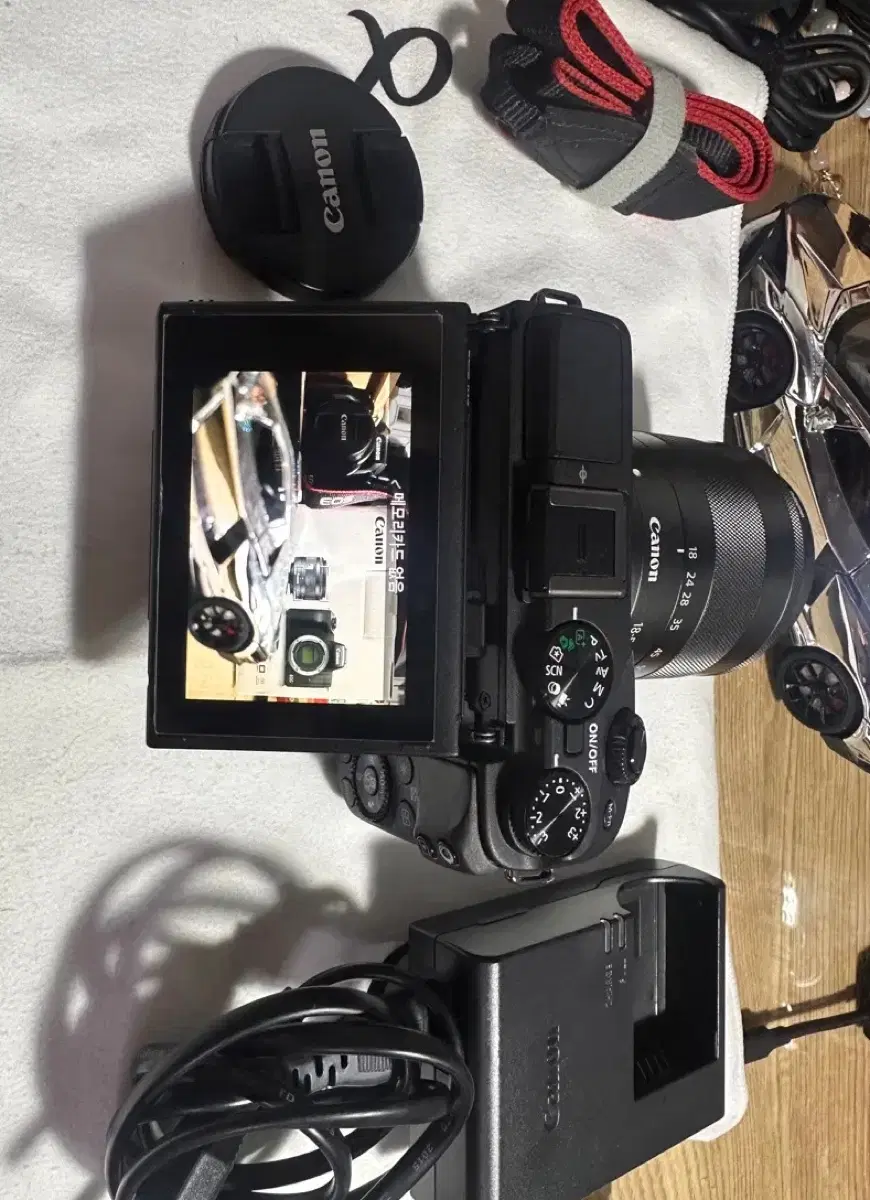 캐논 EOS M3 카메라 18-55 렌즈 충전기 포함