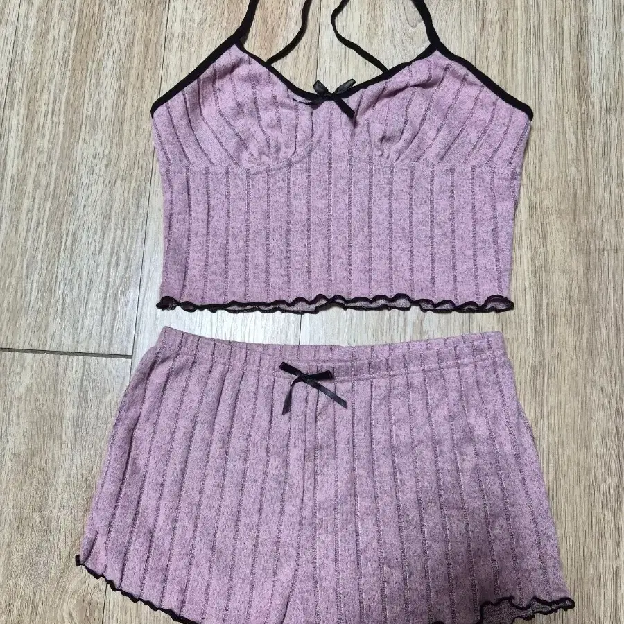 러블리 핑크 파자마 세트