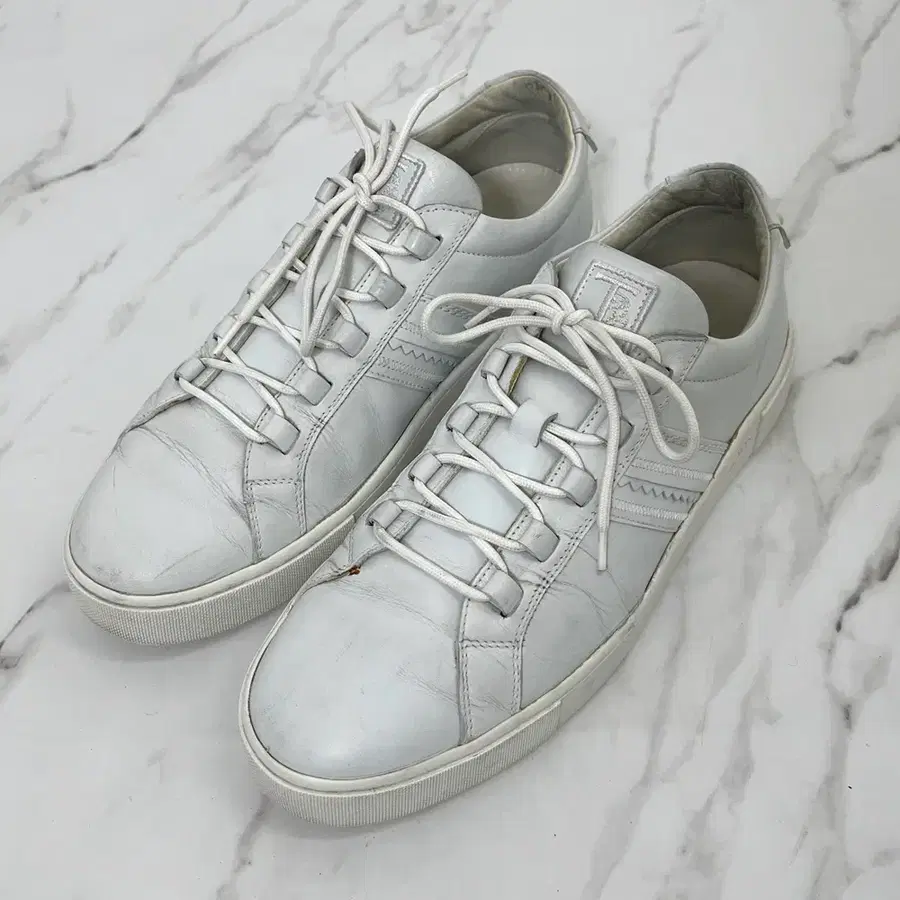 [275] 토즈 TOD'S 화이트 가죽 스니커즈