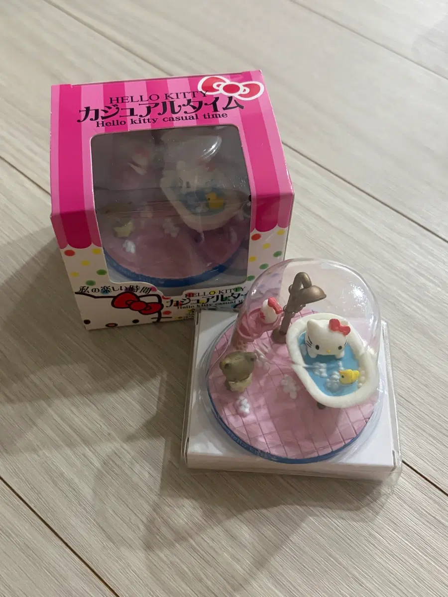 헬로 키티 캐쥬얼 타임 목욕 피규어