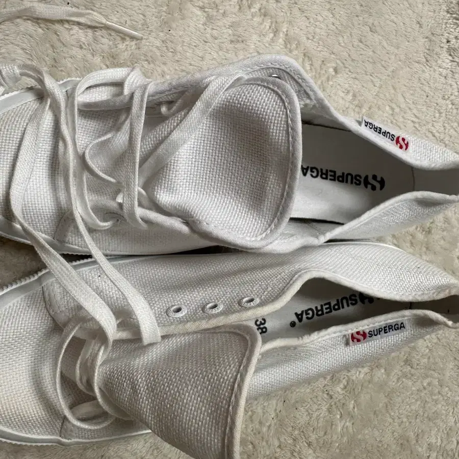 SUPERGA 흰색 스니커즈 240