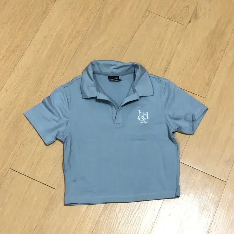 Hdex 하늘색 크롭 폴라티