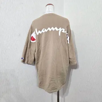 Champion 백 로고 티셔츠 칠부 소매 ( M ) 베이지 계열
