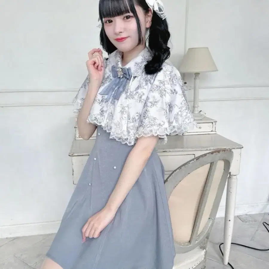 양산형 로지타 케이프 원피스 2way 블루 미즈이로 더블 버튼