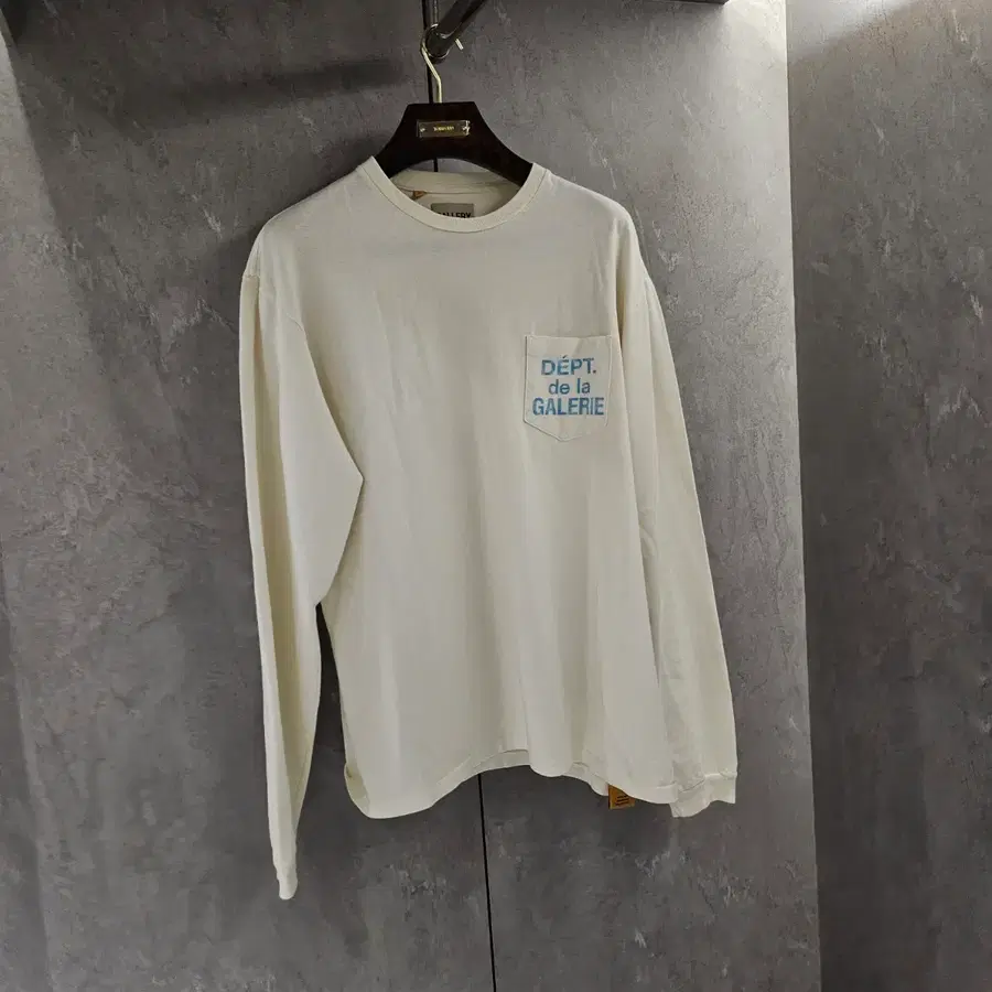 갤러리 디파트먼트 갤러리 롱슬리브 포켓 티셔츠