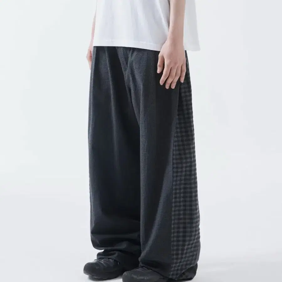 더콜디스트모먼트 바지 팬츠 차콜 L TCM starfish check pants